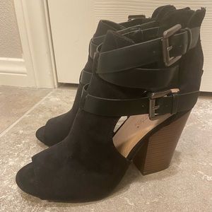 Shoedazzle Peep Toe Ankle Booties